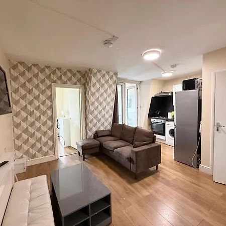 Comfy Apartment - Finchley Road